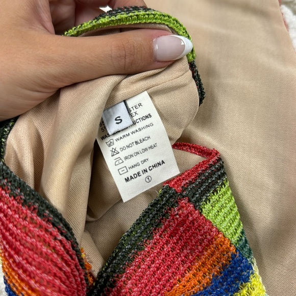 Striped Halter Neck Crop Top - Picture 4 of 4